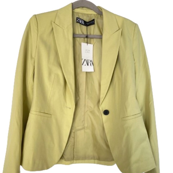Zara Jackets & Blazers - Zara Blazer Women’s Size 4